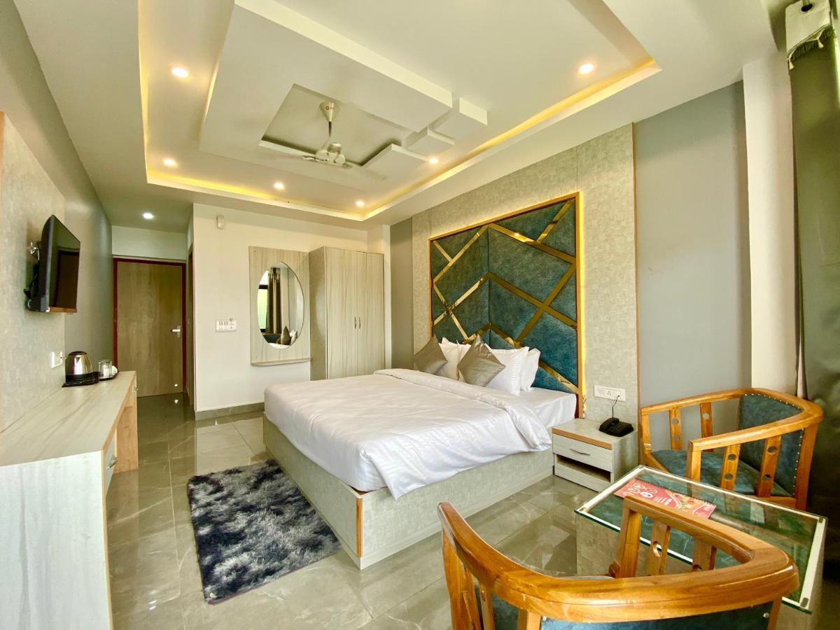 Hotel Kavita Palace Lansdowne Exterior photo